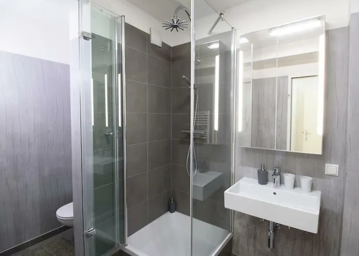 Apartment Design - Centrally Located *