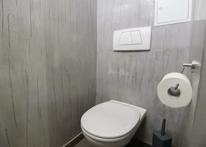 Design - Centrally Located Apartment