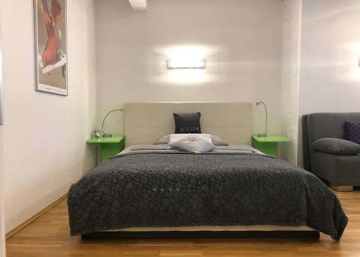 Design - Centrally Located Apartment